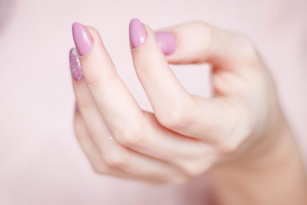 Nghề nail - tiệm làm đẹp Lucia Nails của Nguyễn Hải